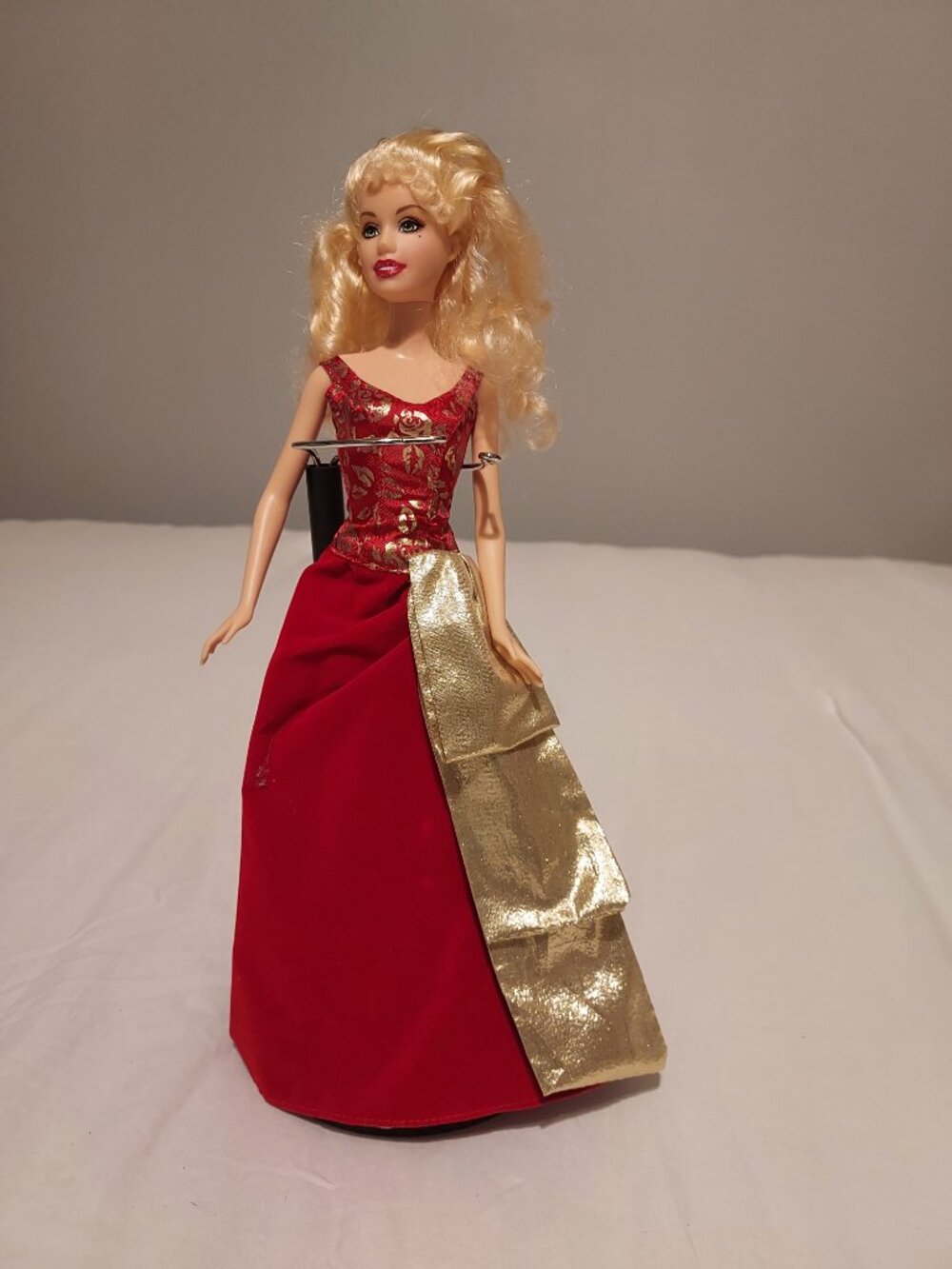 Barbie in "A Christmas Carol" - Eden Starling Doll 2008